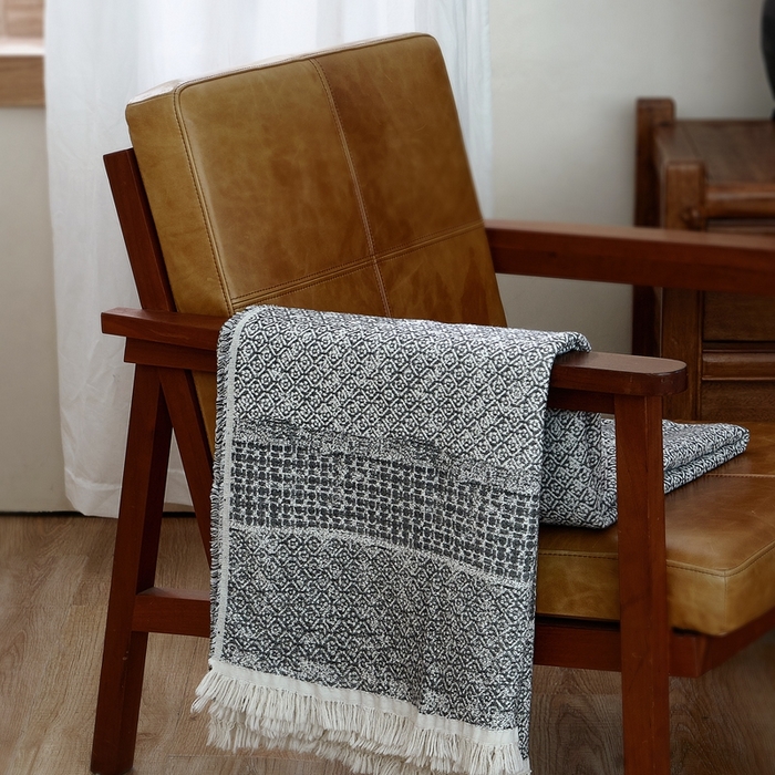 91家纺网 家纺一手货源 找家纺 子和 2024新款全棉缩绒毯（浅色） 光影马赛克深碳灰