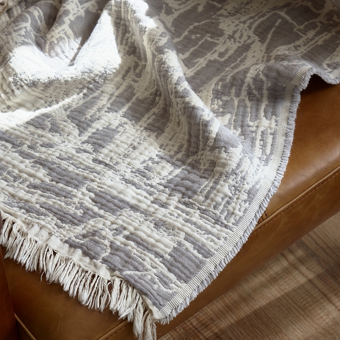 91家纺网 家纺一手货源 找家纺 子和 2024新款全棉缩绒毯（浅色） 北岛野银白灰