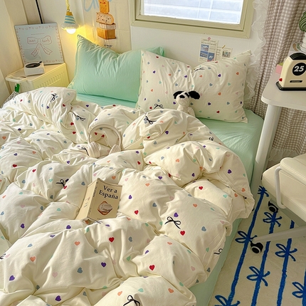 91家纺网 家纺一手货源 找家纺 阿曼达 2024新款ins博主风印花水洗m四件套 爱心蝴蝶结