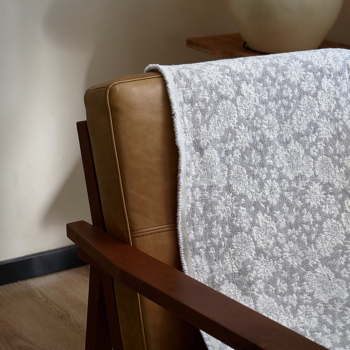 91家纺网 家纺一手货源 找家纺 子和 2024新款全棉缩绒毯（浅色） 雏菊微语银白灰