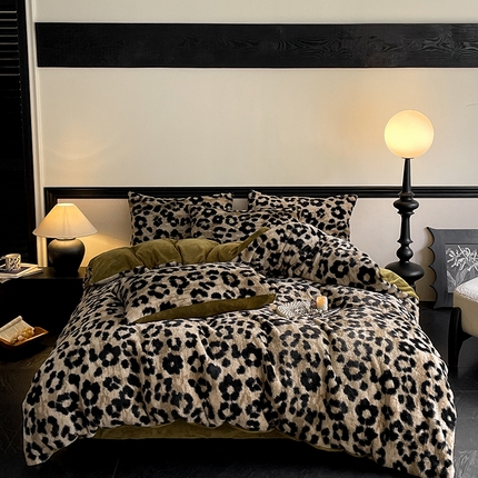 91家纺网 家纺一手货源 找家纺 798家纺 2025新款兔毛印花四件套美拉德系列 美拉德-豹纹咖