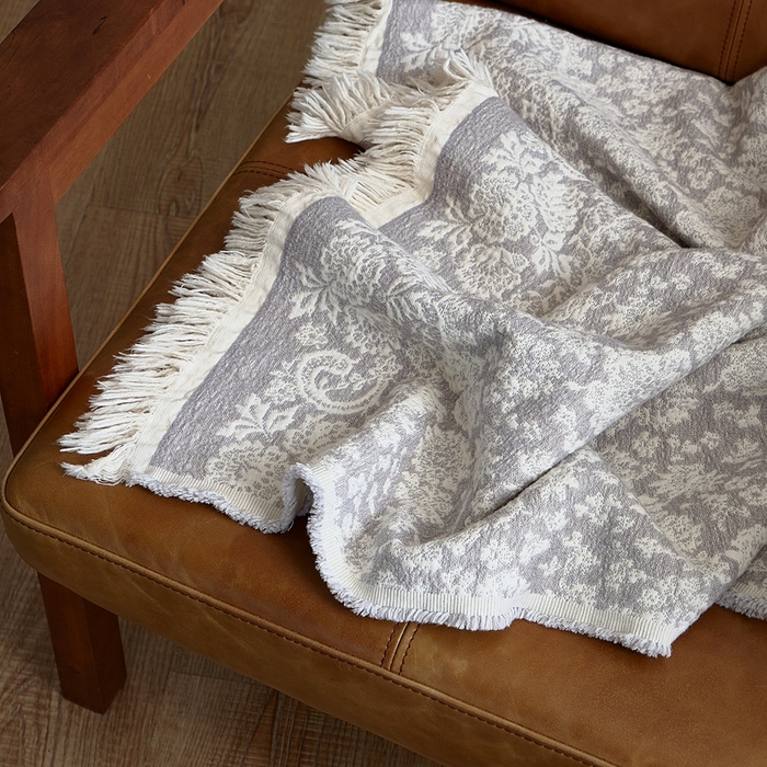91家纺网 家纺一手货源 找家纺 子和 2024新款全棉缩绒毯（浅色） 雏菊微语银白灰