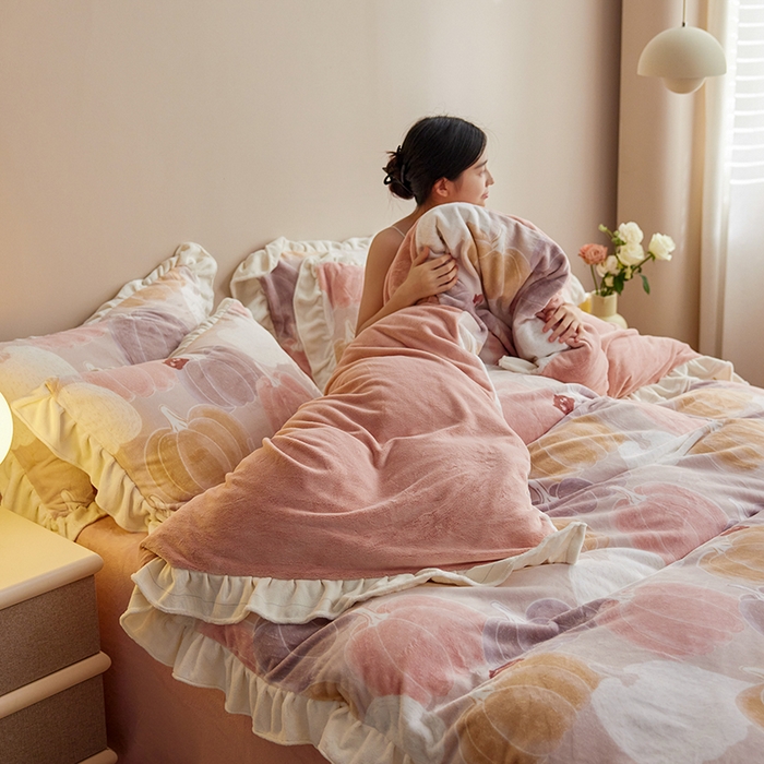 91家纺网 家纺一手货源 找家纺 2024新款240g全消光印花花边绒四件套 满福