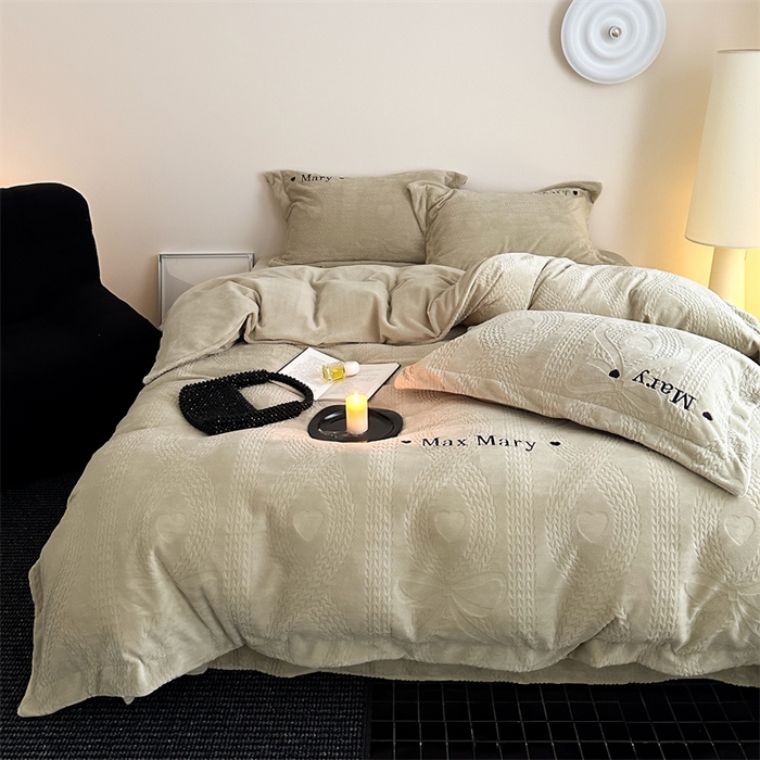 91家纺网 家纺一手货源 找家纺 （总）潘朵拉家纺 2024新款法式刺绣雕花绒牛奶绒四件套-麦瑞系列