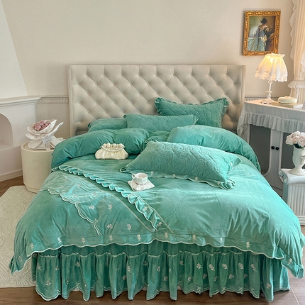 91家纺网 家纺一手货源 找家纺 网红馆（ck家纺） 2025新款高克重加厚保暖时尚花边宝宝绒乐伊系列四件套 乐伊-绿