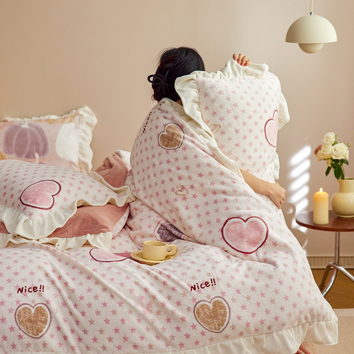 91家纺网 家纺一手货源 找家纺 2024新款240g全消光印花花边绒四件套 星心