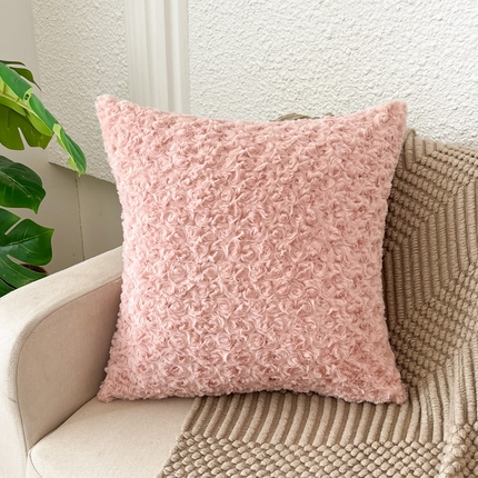 91家纺网 家纺一手货源 找家纺 （总）人人爱 2025新款兔兔绒抱枕