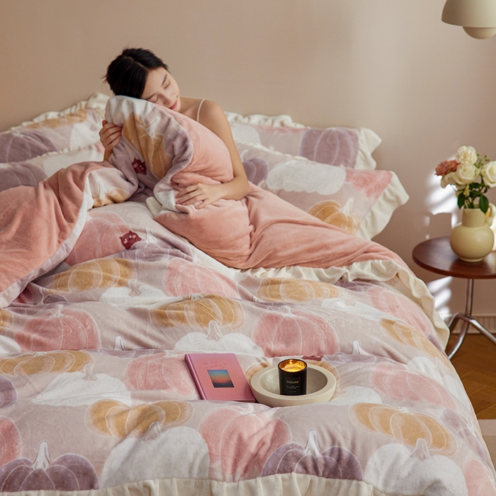 91家纺网 家纺一手货源 找家纺 2024新款240g全消光印花花边绒四件套 满福