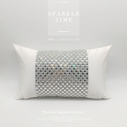 （总）澜屿 新款禅丝高精密重工大方钻小抱枕配饰