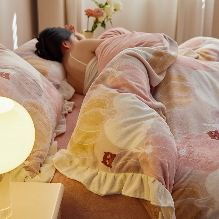 91家纺网 家纺一手货源 找家纺 2024新款240g全消光印花花边绒四件套 满福