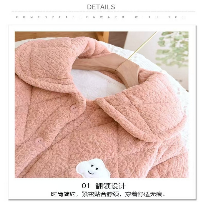 91家纺网 家纺一手货源 找家纺 2024新款睡衣女秋冬短绒长袖加厚冬季开衫家居服三层夹棉保暖卡通翻领套装 粉色