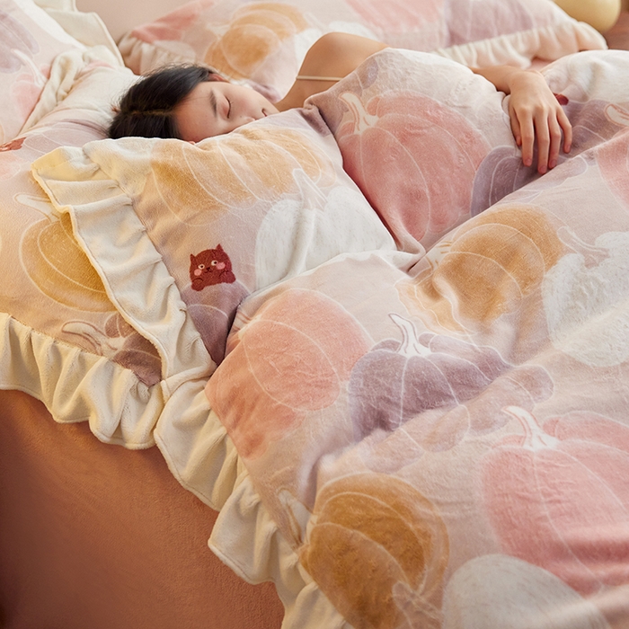 91家纺网 家纺一手货源 找家纺 2024新款240g全消光印花花边绒四件套 满福