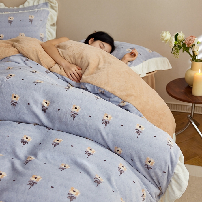 91家纺网 家纺一手货源 找家纺 （总）2024新款240g全消光印花花边绒四件套