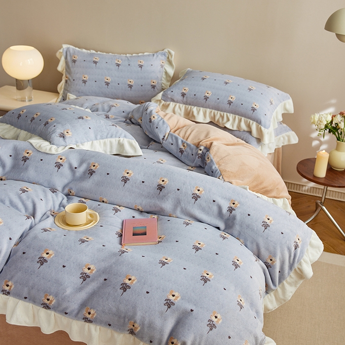 91家纺网 家纺一手货源 找家纺 （总）2024新款240g全消光印花花边绒四件套