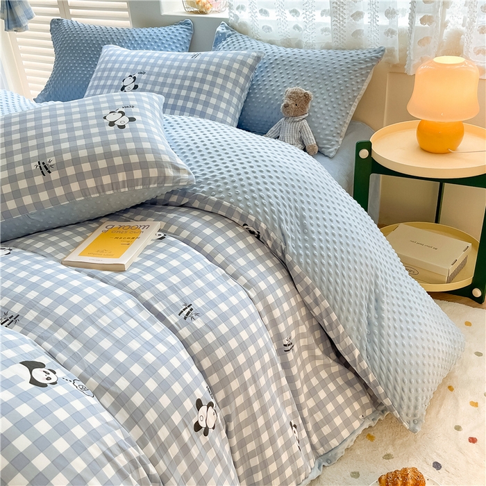 91家纺网 家纺一手货源 找家纺 佰亿莱 2024新款豆豆绒四件套 蓝格熊猫-蓝