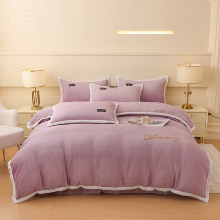 91家纺网 家纺一手货源 找家纺 （总）秋艳家纺 2024新款牛奶绒刺绣包边款四件套