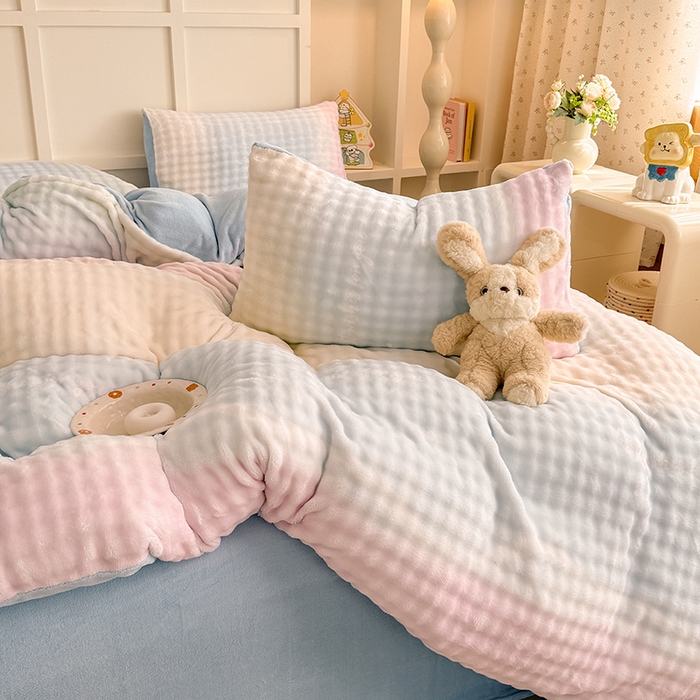 91家纺网 家纺一手货源 找家纺 金喜 2024新款牛奶绒印花泡泡四件套 泡泡牛奶绒-浅浅