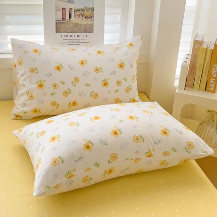 91家纺网 家纺一手货源 找家纺 （总）卡普家居 2025新款法式全棉小香风碎花单枕套-实景拍摄