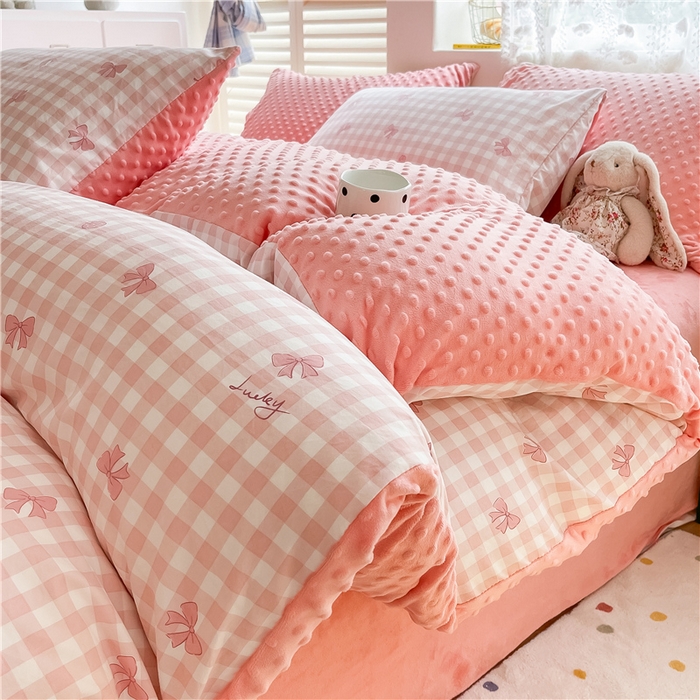 91家纺网 家纺一手货源 找家纺 佰亿莱 2024新款豆豆绒四件套 蝴蝶结-粉