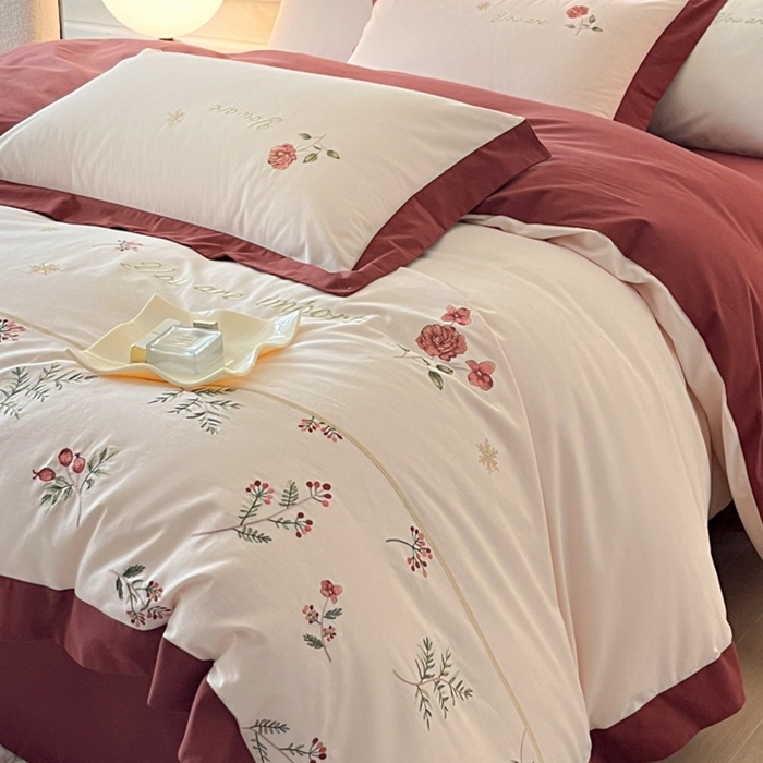 91家纺网 家纺一手货源 找家纺 遇见家居生活馆 2024新款A类全棉磨毛刺绣四件套-丽莎 丽莎-洛可红