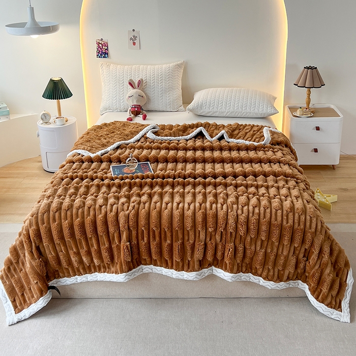 91家纺网 家纺一手货源 找家纺 金喜 2024新款纯色仿裘皮兔绒毛毯包边款多用途毛毯办公室午睡毯家用毛毯被  咖啡