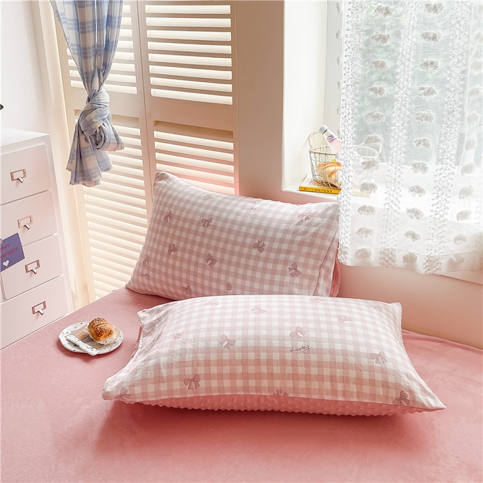 91家纺网 家纺一手货源 找家纺 佰亿莱 2024新款豆豆绒四件套 蝴蝶结-粉