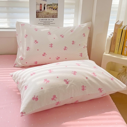 91家纺网 家纺一手货源 找家纺 （总）卡普家居 2025新款法式全棉小香风碎花单枕套-实景拍摄