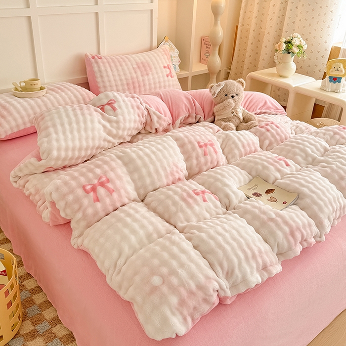 91家纺网 家纺一手货源 找家纺 金喜 2024新款牛奶绒印花泡泡四件套 泡泡牛奶绒-拾忆粉