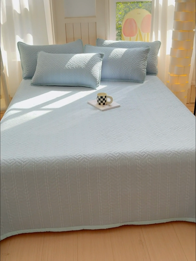 91家纺网 家纺一手货源 找家纺 芯元素 2024新款云纱棉床盖三件套 海盐蓝