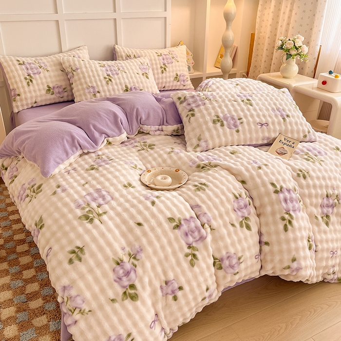 91家纺网 家纺一手货源 找家纺 金喜 2024新款牛奶绒印花泡泡四件套 泡泡牛奶绒-紫霞仙子