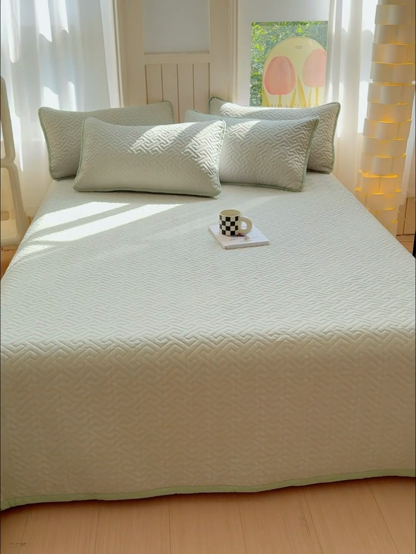 91家纺网 家纺一手货源 找家纺 芯元素 2024新款云纱棉床盖三件套 青草绿