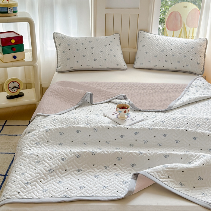 91家纺网 家纺一手货源 找家纺 芯元素 2024新款云纱棉床盖三件套 甜心兰