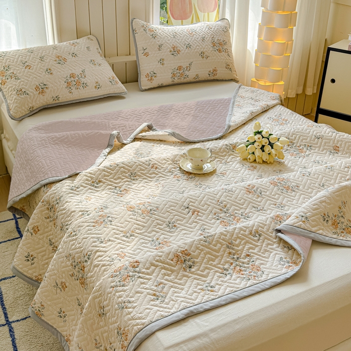 91家纺网 家纺一手货源 找家纺 芯元素 2024新款云纱棉床盖三件套 暗香