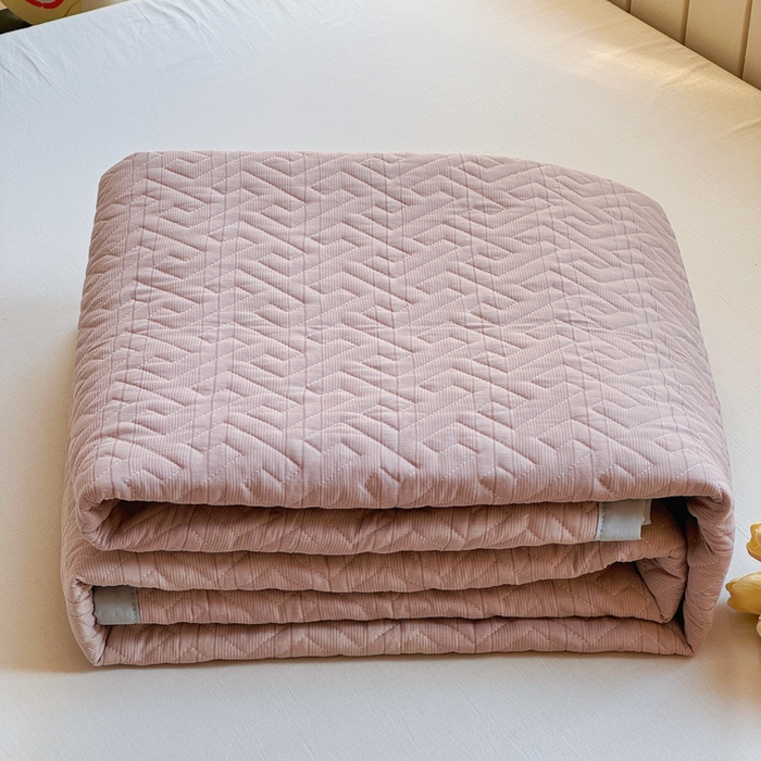 91家纺网 家纺一手货源 找家纺 芯元素 2024新款云纱棉床盖三件套 绅士咖