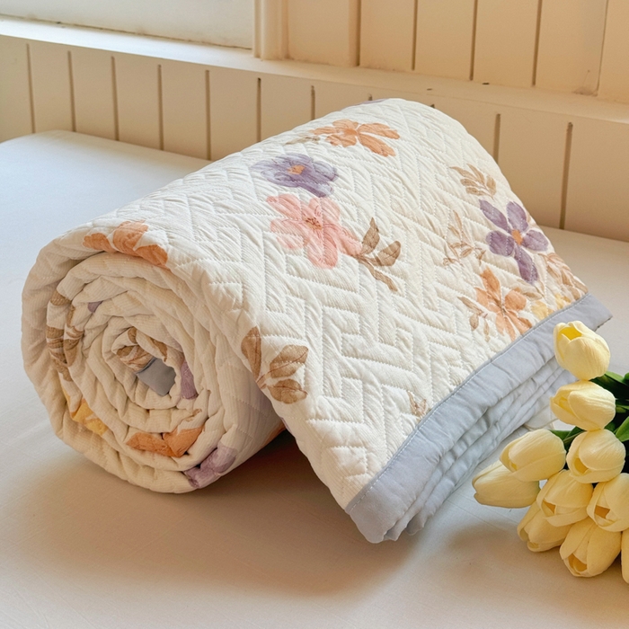 91家纺网 家纺一手货源 找家纺 芯元素 2024新款云纱棉床盖三件套 瑾年