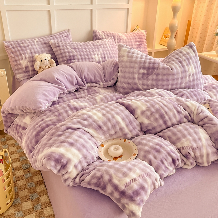 91家纺网 家纺一手货源 找家纺 金喜 2024新款牛奶绒印花泡泡四件套 泡泡牛奶绒-炫彩紫