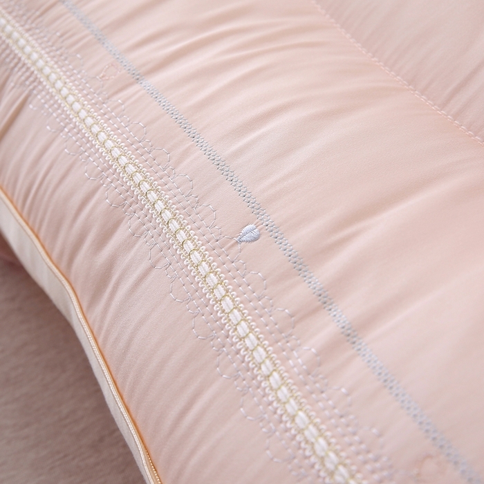 91家纺网 家纺一手货源 找家纺 （总）赛格时代家居 2024新款定型护颈舒适枕枕头枕芯- miumiu粉