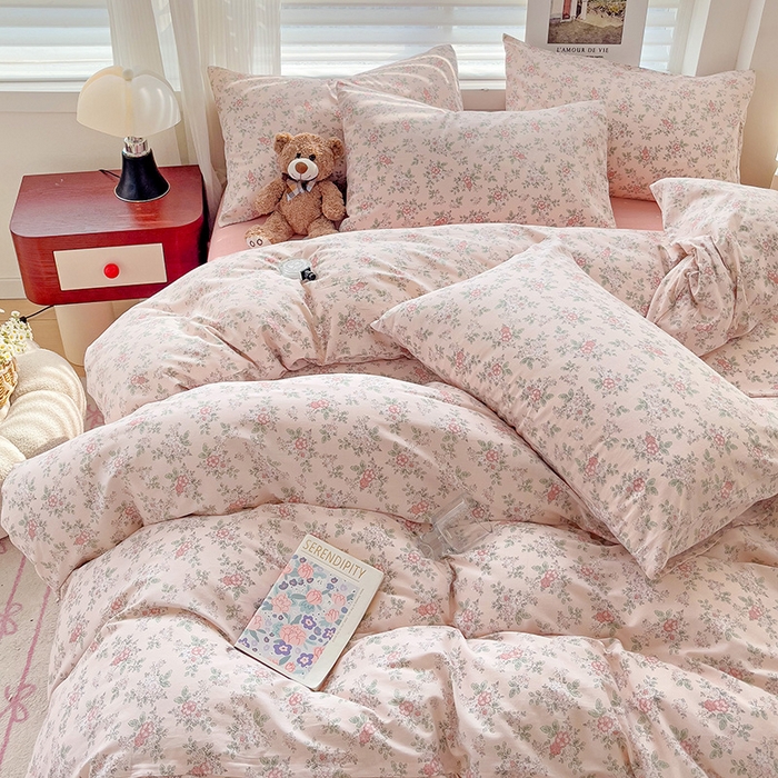 91家纺网 家纺一手货源 找家纺 卡普家居 2025新款法式全棉小香风碎花四件套-实景拍摄 花缇-粉