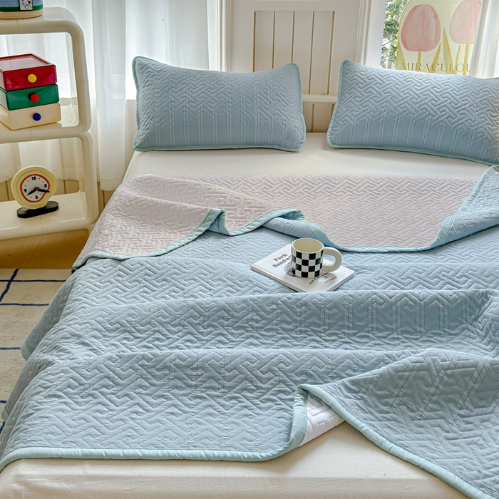 91家纺网 家纺一手货源 找家纺 芯元素 2024新款云纱棉床盖三件套 海盐蓝