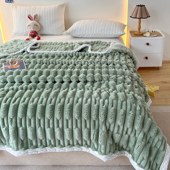 91家纺网 家纺一手货源 找家纺 金喜 2024新款纯色仿裘皮兔绒毛毯包边款多用途毛毯办公室午睡毯家用毛毯被  抹茶绿