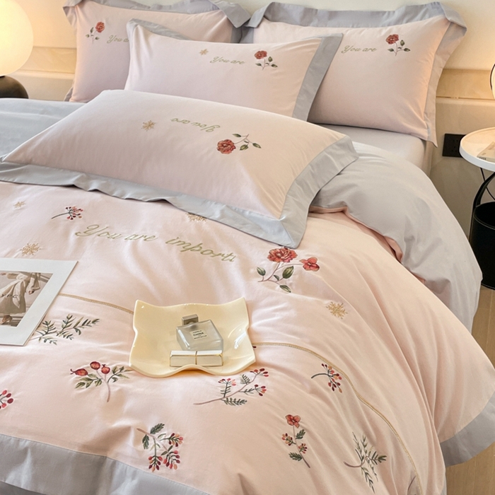 91家纺网 家纺一手货源 找家纺 遇见家居生活馆 2024新款A类全棉磨毛刺绣四件套-丽莎 丽莎-维蜜粉