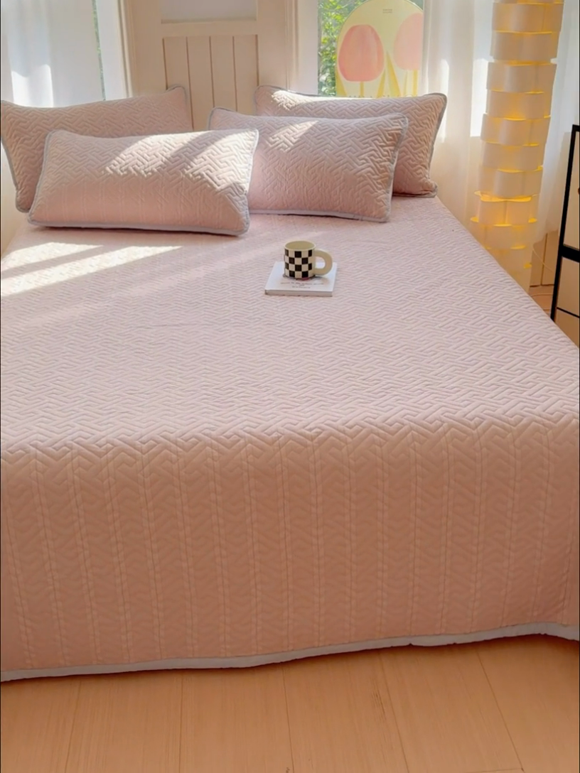 91家纺网 家纺一手货源 找家纺 芯元素 2024新款云纱棉床盖三件套 绅士咖