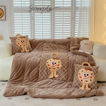 91家纺网 家纺一手货源 找家纺 （总）宝马家纺 2024新款小饼干加厚抱枕被