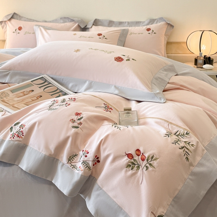 91家纺网 家纺一手货源 找家纺 遇见家居生活馆 2024新款A类全棉磨毛刺绣四件套-丽莎 丽莎-维蜜粉