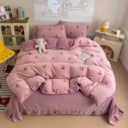 91家纺网 家纺一手货源 找家纺 （总）乐童家纺 2024新款跑量款牛奶绒床裙四件套