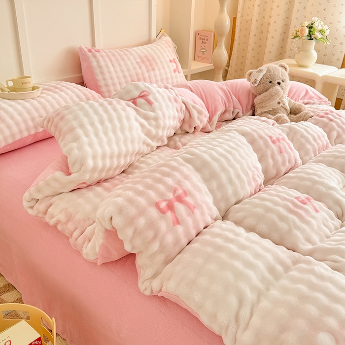 91家纺网 家纺一手货源 找家纺 金喜 2024新款牛奶绒印花泡泡四件套 泡泡牛奶绒-拾忆粉