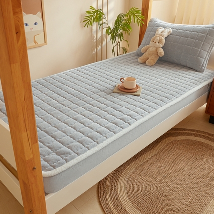 91家纺网 家纺一手货源 找家纺 鑫钰 2024新款秋冬季学生宿舍专用加厚牛奶绒床笠-暖格 暖格-浅灰