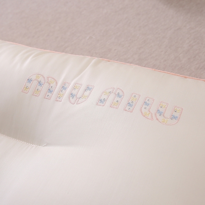 91家纺网 家纺一手货源 找家纺 （总）赛格时代家居 2024新款定型护颈舒适枕枕头枕芯- 双拼色