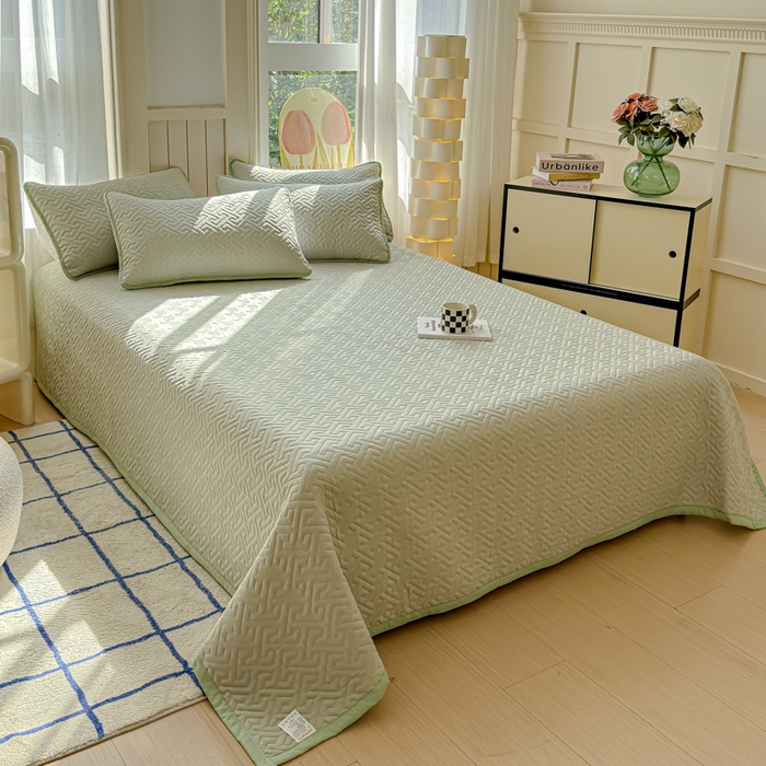 91家纺网 家纺一手货源 找家纺 芯元素 2024新款云纱棉床盖三件套 青草绿