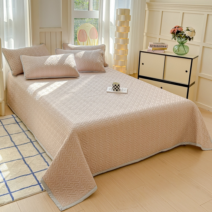 91家纺网 家纺一手货源 找家纺 芯元素 2024新款云纱棉床盖三件套 绅士咖